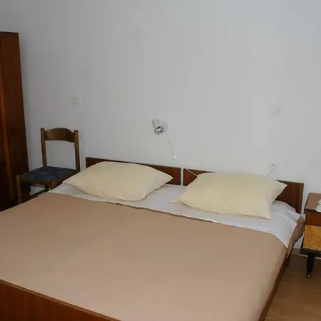 518d Apartment Podgora